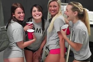 Xx美女网 Porn